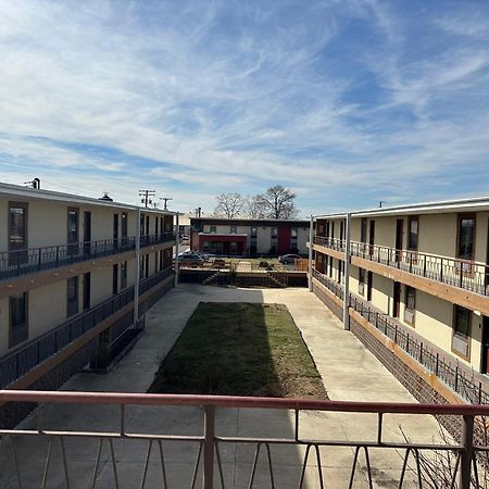 B'More Inn Motel بالتيمور المظهر الخارجي الصورة